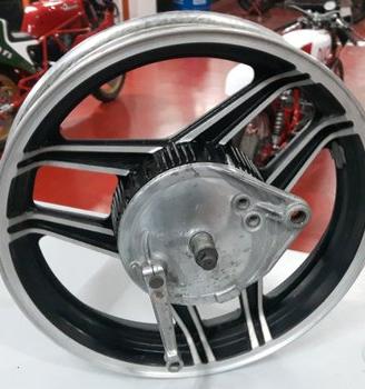 Cerchio posteriore completo HONDA VF 750 SABRE