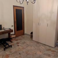 Delizioso ampio monolocale con cucina e bagno