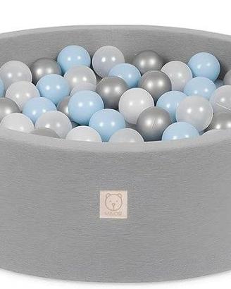 Piscina per bambini con palline