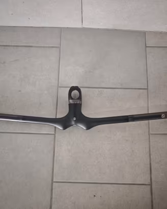 Manubrio carbonio MTB