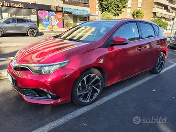 Toyota Auris 1.8 Hybrid Lounge (2015) – Garanzia