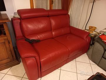 Divano due posti rosso reclinabile