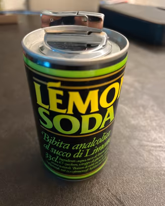 Lattina accendino Lemonsoda