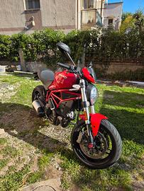 Ducati Monster 797+