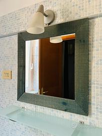 Specchio in legno