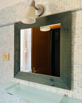 Specchio in legno