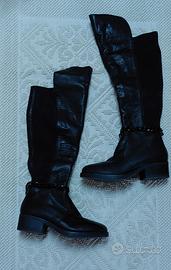 Stivali neri in pelle e tessuto 