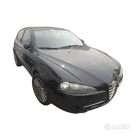 Ricambi usati Alfa Romeo 147 2.0 D 2007; 937A3000