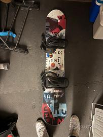 Tavola da Snowboard Nitro con attacchi Nitro