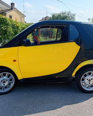 Automobili