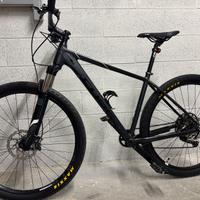 MTB Cube Race One 29" M Shimano XT Rockshox