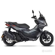 Aprilia SR GT 200