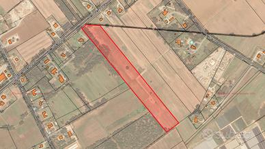 Terreno agricolo 4 ettari fronte strada con pozzo