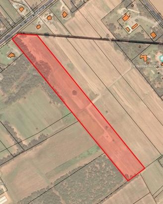 Terreno agricolo 4 ettari fronte strada con pozzo