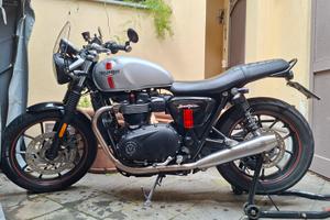 Triumph street twin  900 2017