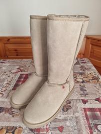 Stivali donna marca TIURAI