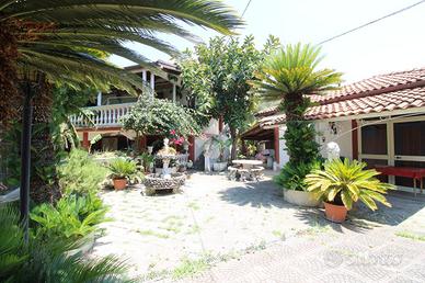 PORZIONE DI BIFAMILIARE A SAPRI