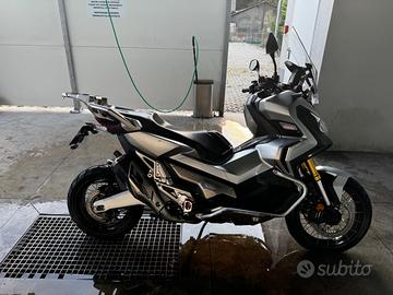 Honda xadv 750