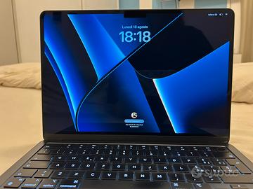 Macbook Air M2 • 2024!