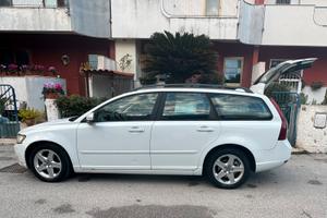 Volvo V50 Momentum