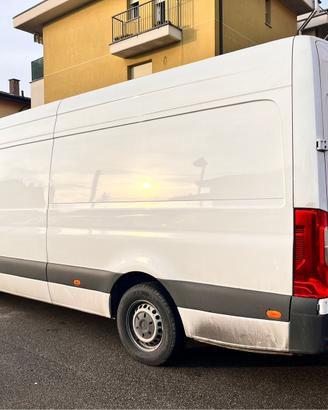 Traslochi - Trasporti - Sgomberi - Montaggio