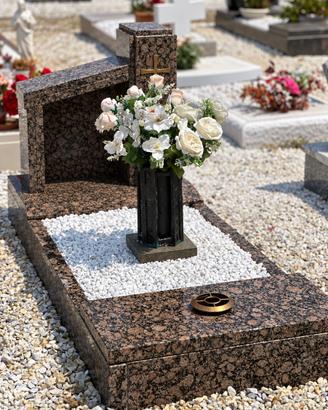 Tombe, Lapidi & Arte Funeraria dal 1970 Marmista