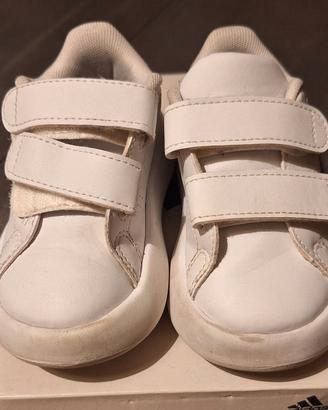 Scarpe Adidas n.21