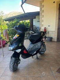 aprilia sr 50