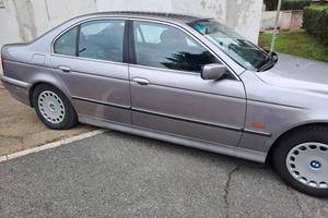 BMW 520 Benzina