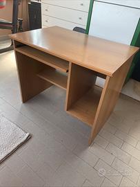 Scrivania piccola per ufficio