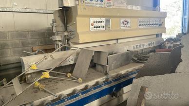 Macchina lucida a coste