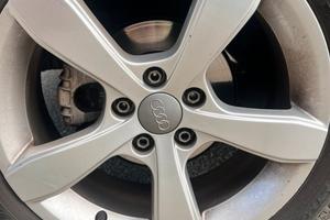 Cerchi Audi A1 piu gomme invernali 195/50 R16 80%