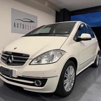 MERCEDES-BENZ A 180 BlueEFFICIENCY Style