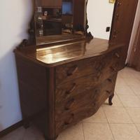 Comò 4 cassettoni con specchio