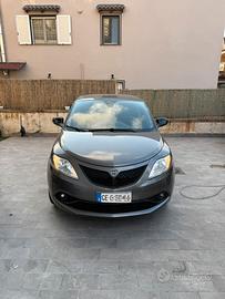 Lancia Ypsilon 1.0 FireFly 5 porte S&S Hybrid Ecoc