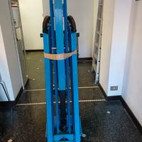 Gru idraulica a carrello