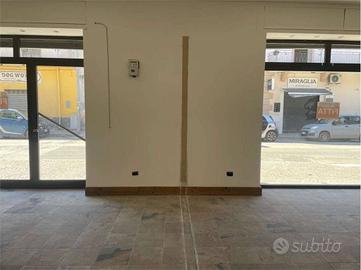 Immobile di 55 m² a Mondragone