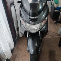 Suzuki burgman 