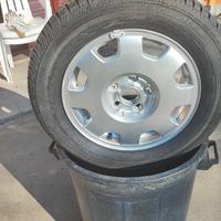 Cerchio e gomma nuovi 205-60-15 91V