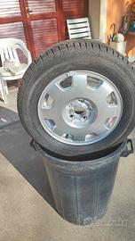 Cerchio e gomma nuovi 205-60-15 91V