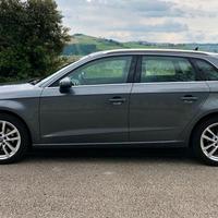 Audi A3 SPB 30 g-tron S tronic Admired