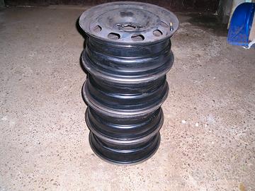 Cerchi in ferro 15" per Golf 4 e copridischi
