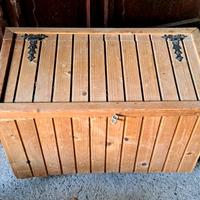 Piccola Cassapanca per legna pino