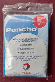 poncho con cappuccio per la pioggia