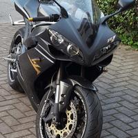 Yamaha YZF R1 - 21000km del 2010