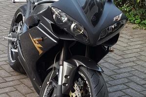 Yamaha YZF R1 - 21000km del 2010