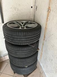 cerchi e pneumatici Audi SQ5 e Audi Q5