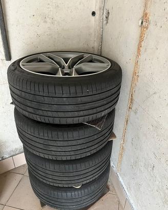 cerchi e pneumatici Audi SQ5 e Audi Q5