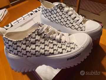 Scarpe marca Freddy