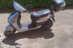 scooter Yadea 